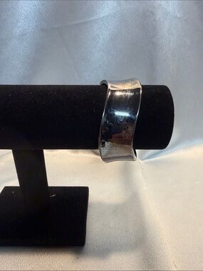 Source Unknown Silver-Tone Wide Men’s Cuff Bracelet